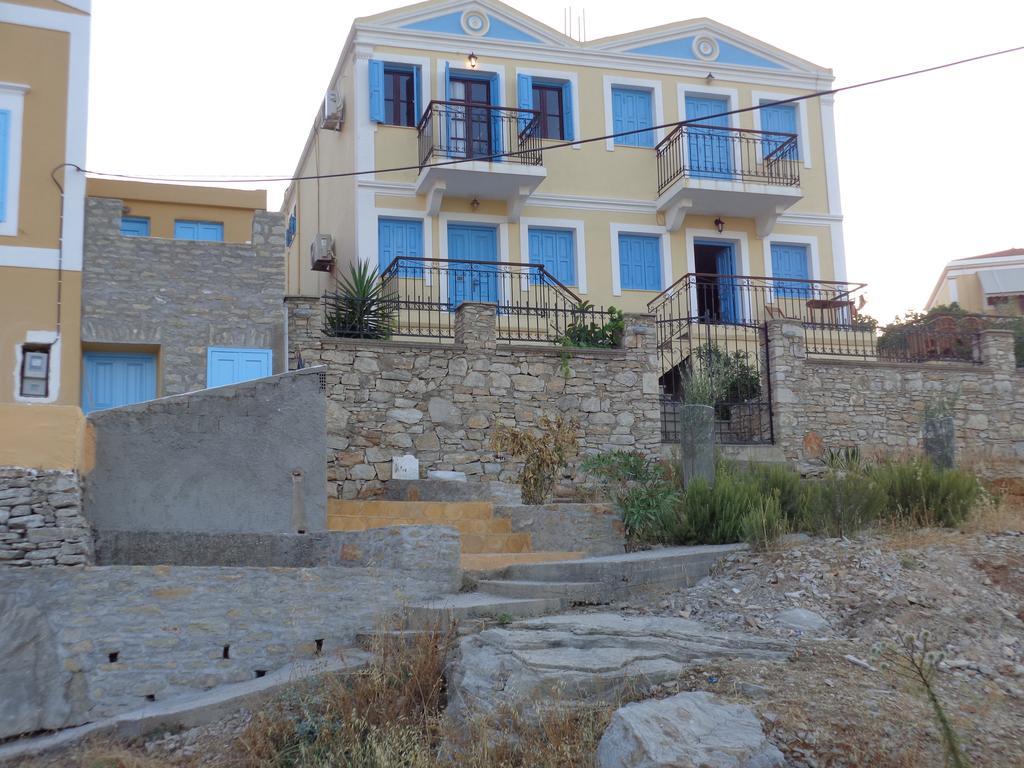 Symi Sun Apartments Simi Exterior foto